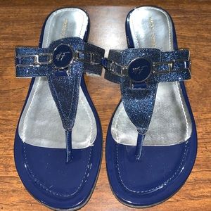 Never worn Marc Fisher sandals size 9